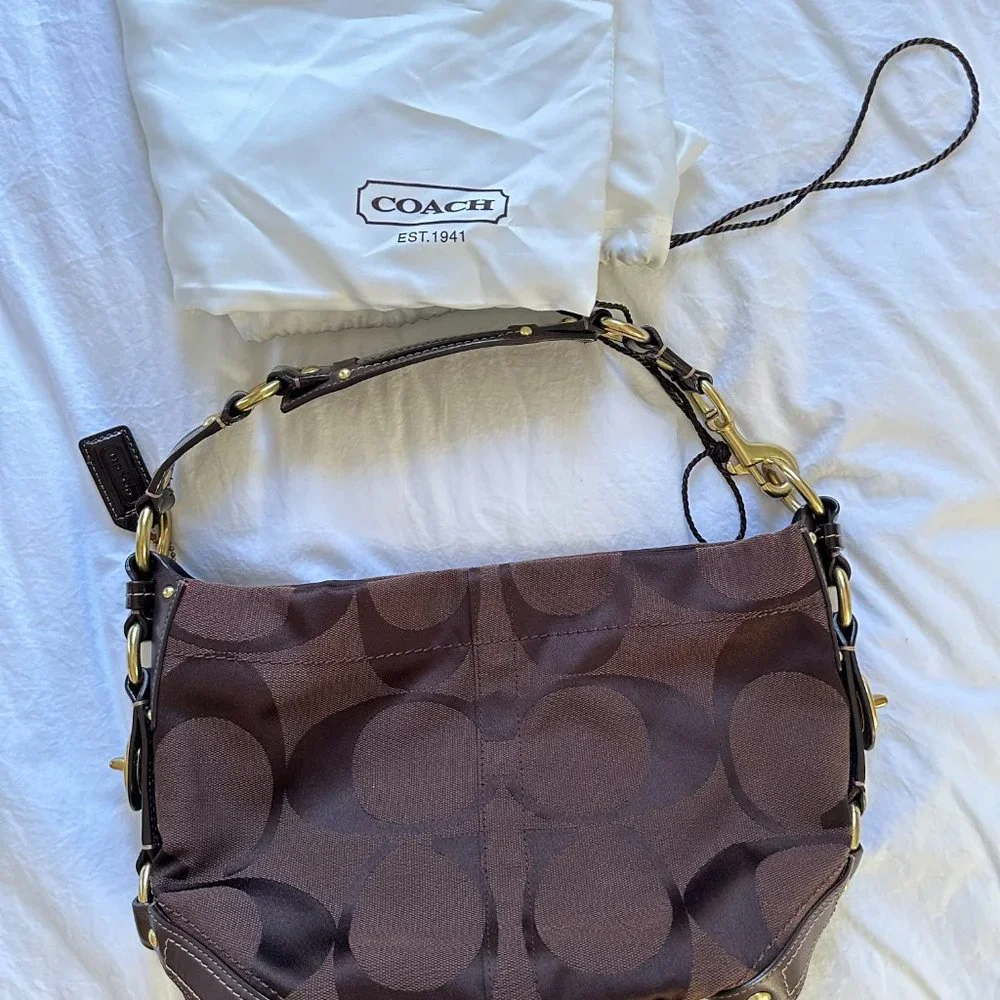 Coach Shoulder Bag - Picture 4 of 6
